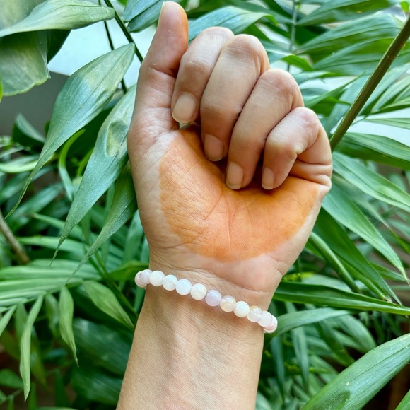 Rose Quartz ~ Aum bracelet - Picture 3 of 4